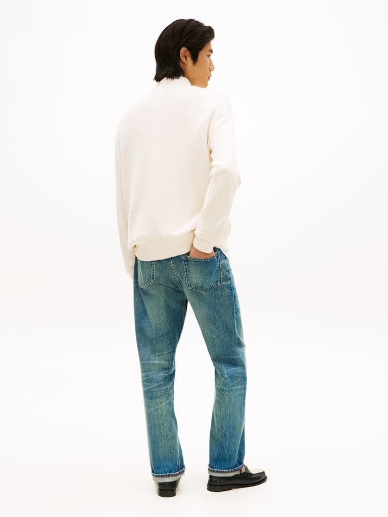 SOFT TEXTURED CREW NECK