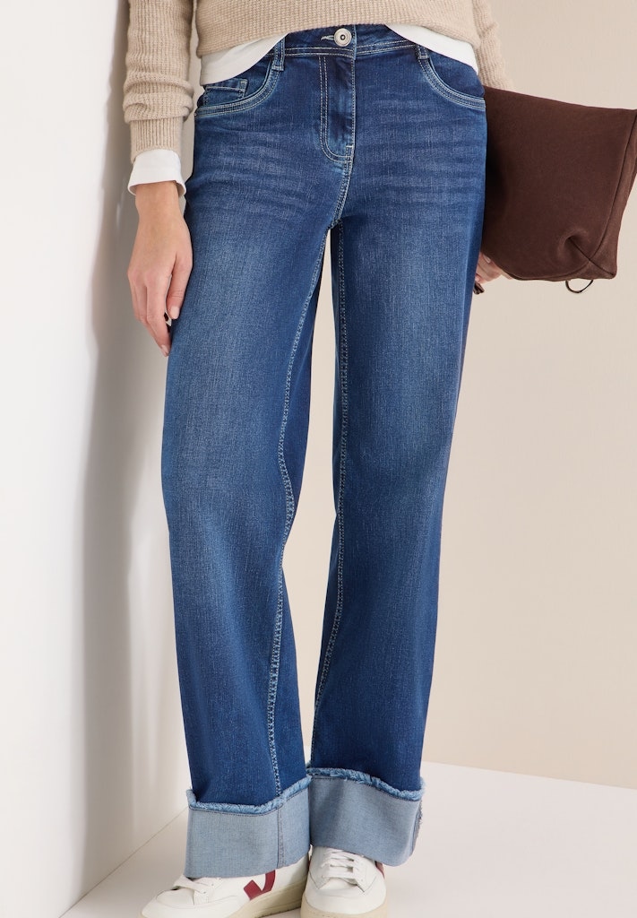 Wide Leg Washed-Look Jeans