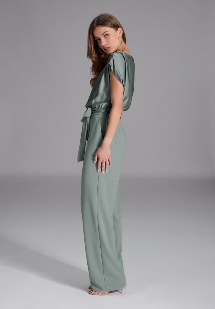 Jumpsuit aus Material-Mix