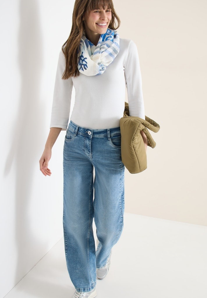 Loop-Schal mit Streifenmuster