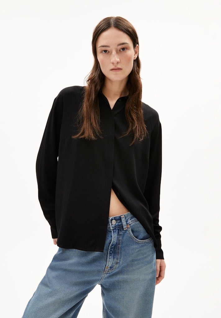 LARISAANA LONGSLEEVE BLOUSE