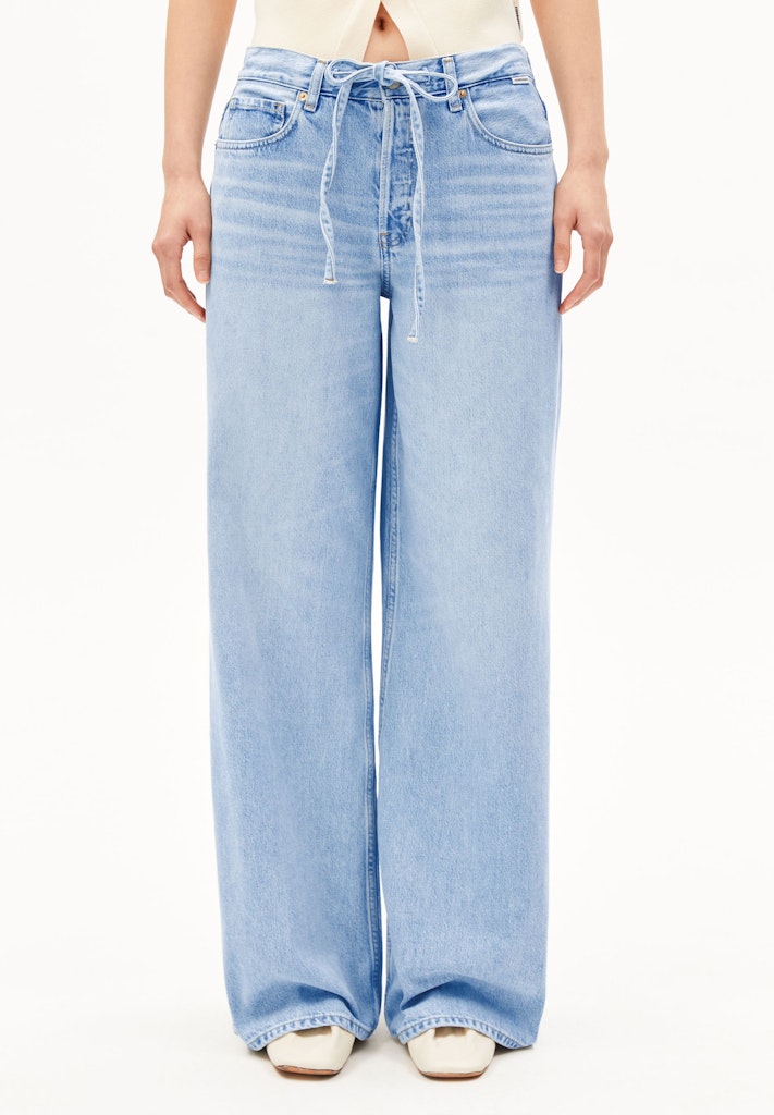 ASTRAEAAS MID WAIST WIDE JEAN
