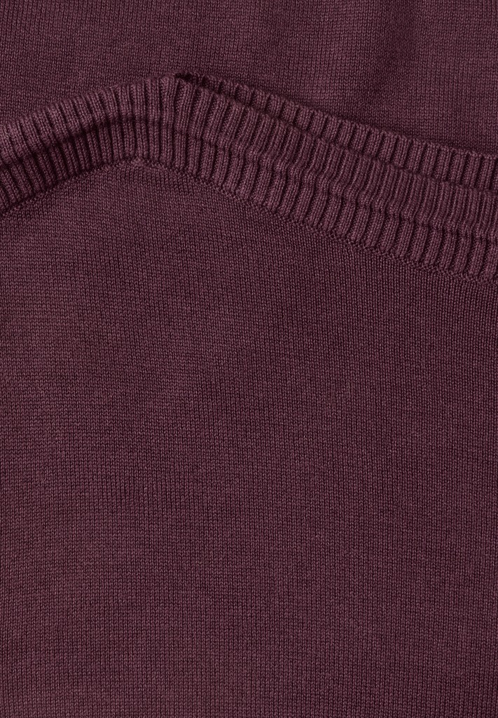 Basic Pullover mit U-Boot-Ausschnitt