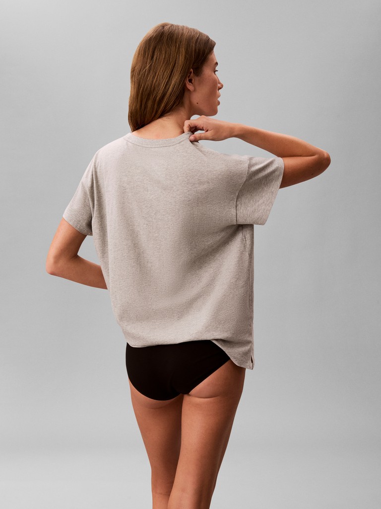 RELAXED TEE