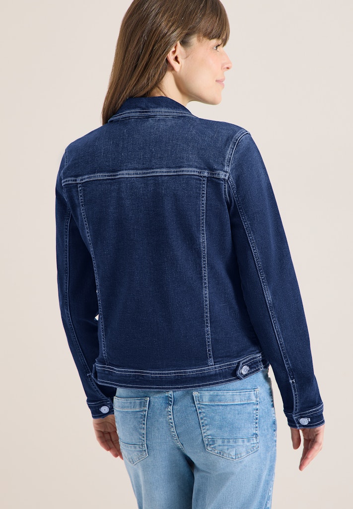 Jeansjacke mit Brusttaschen und Knöpfen