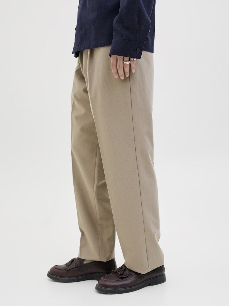 JPRCCKARL JJCAMERON PLEATED CHINO NOOS