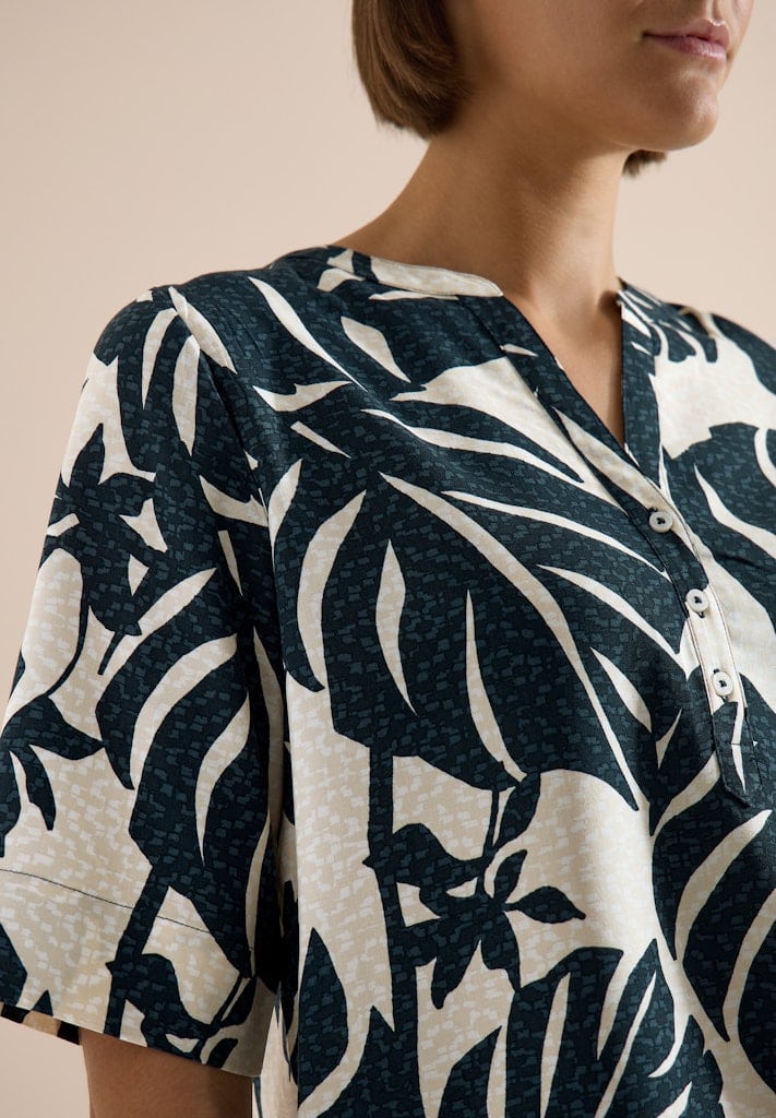 Kurzarm Bluse mit Split Neck