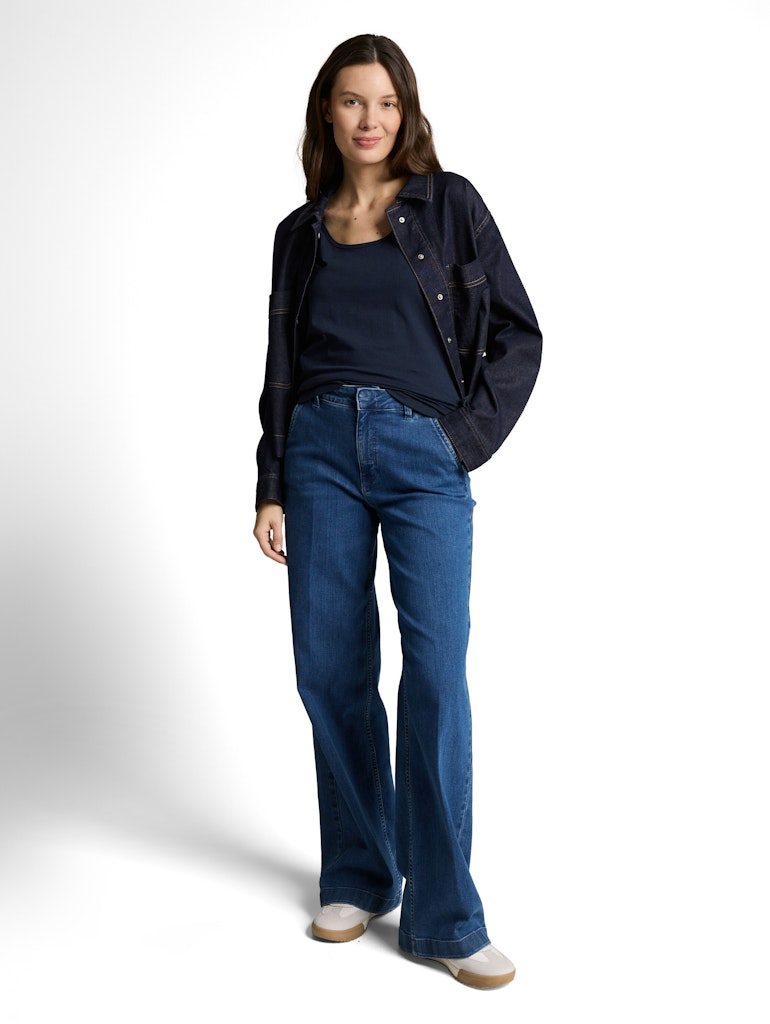 Slim Fit Top mit Rundhalsausschnitt