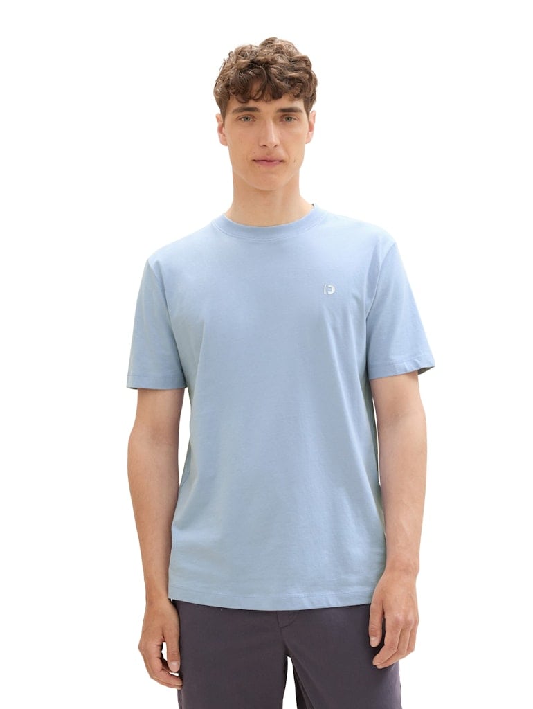 Basic T-Shirt