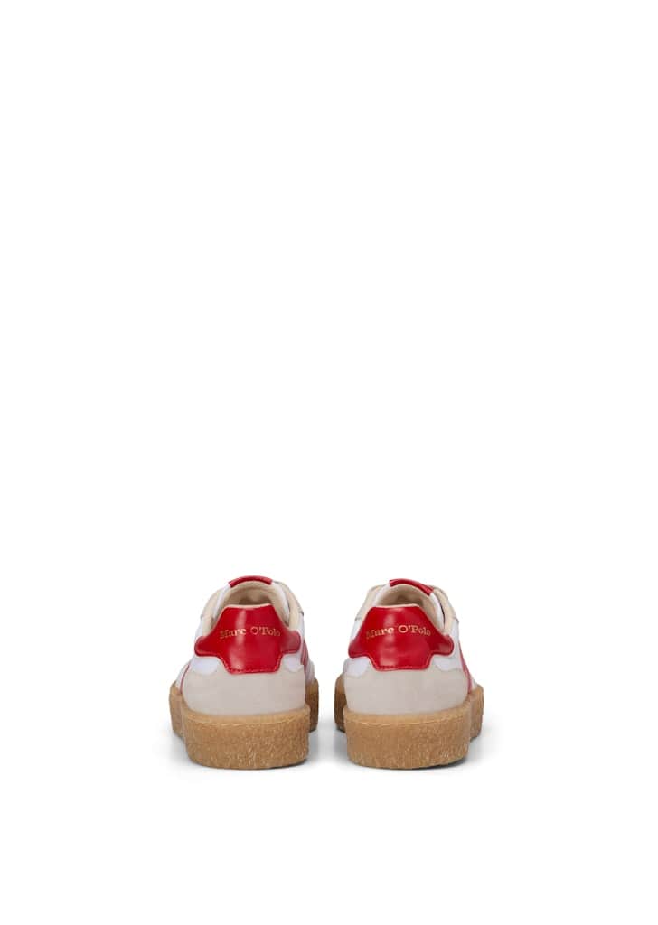 Sneaker Model Cortney