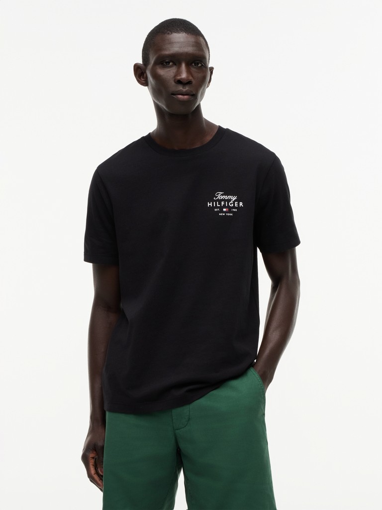 SCRIPT STACK REGULAR TEE