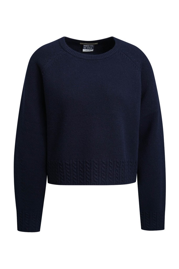 Round Neck Pullover Cable Hem