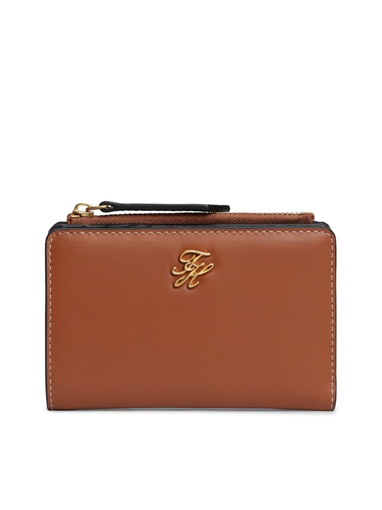 Logo Plaque Leather Bifold Wallet