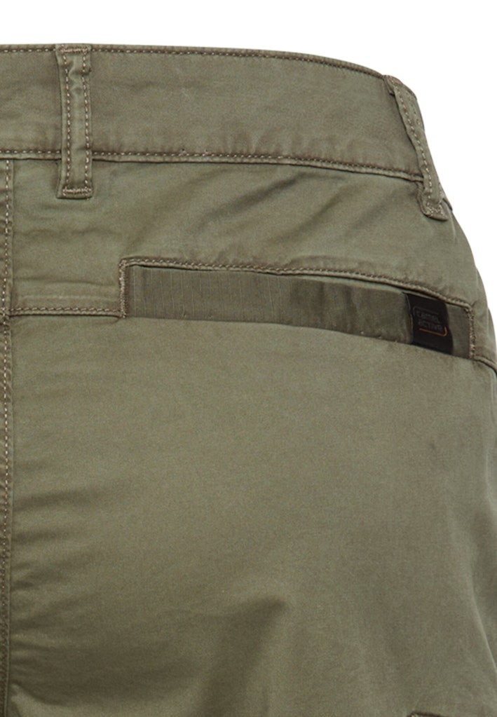 Bermuda Shorts mit Cargo-Taschen