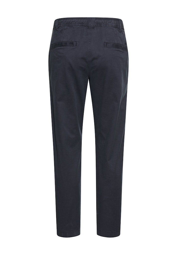 Relaxed Fit Chino mit 2-Wege Stretch