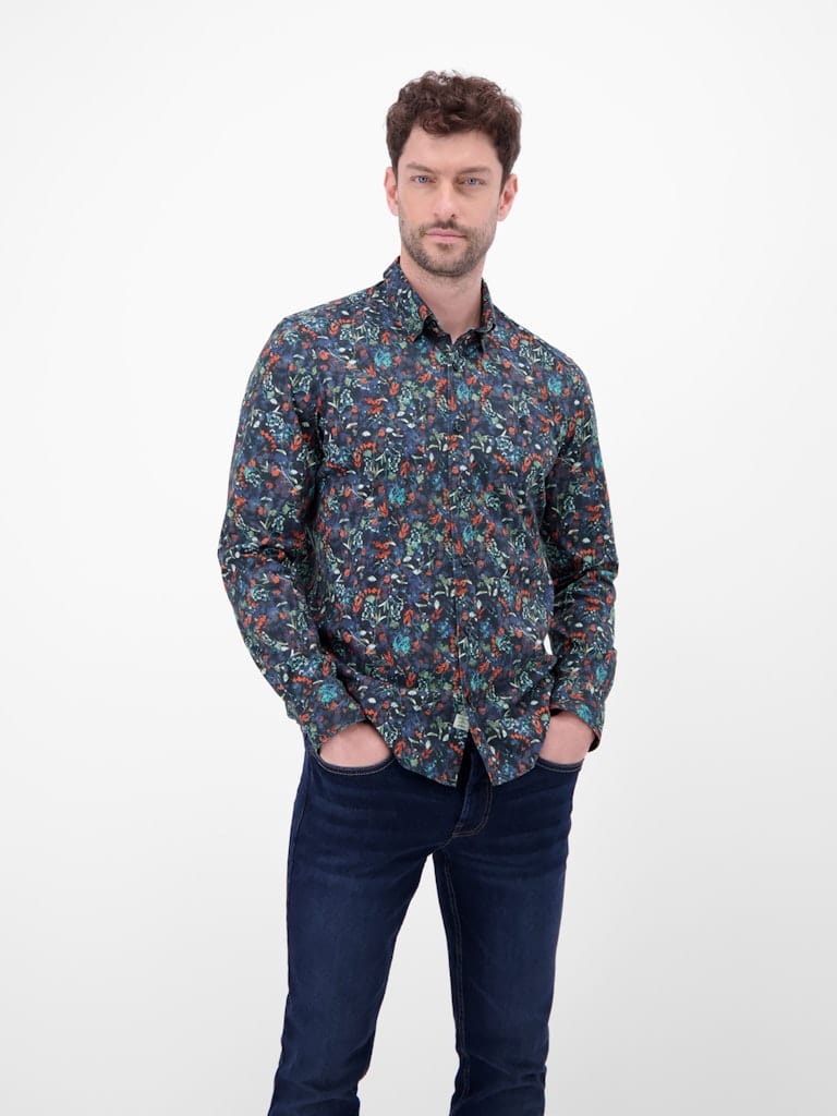 BUTTON DOWN