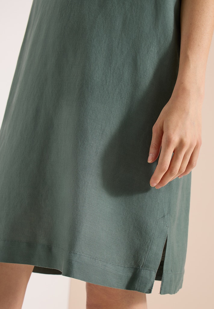 Knielanges Kleid aus Leinenmix