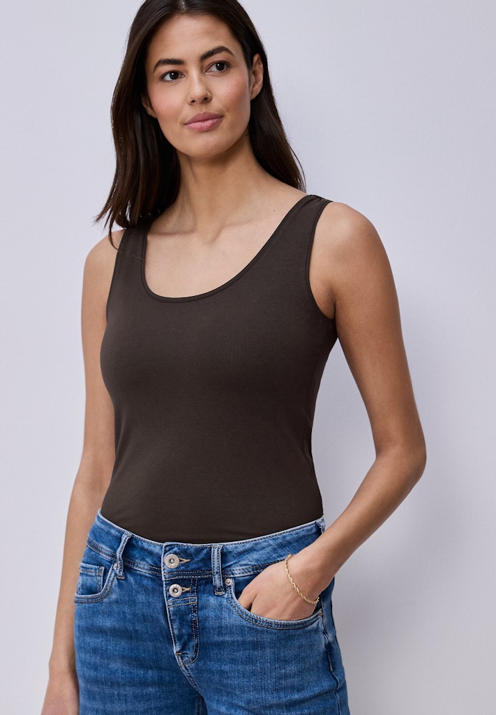 Basic Top mit Rundhals in Unifarbe