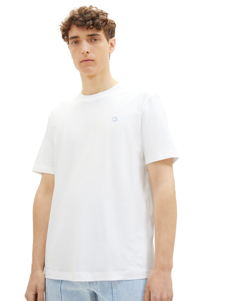 Basic T-Shirt