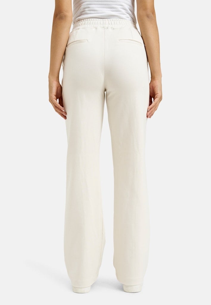 wideleg pants with elastic at back waist and french pockets
