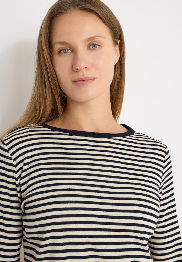 Gestreiftes Shirt