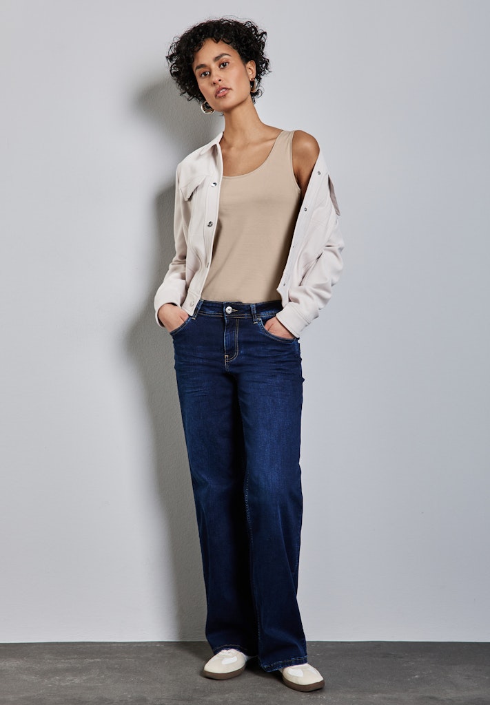 Basic Top mit Rundhals in Unifarbe