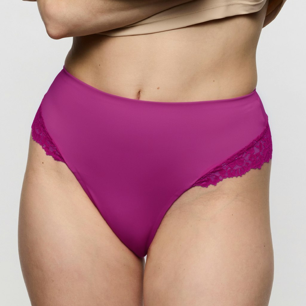 SOFT STUDIO wild rose String