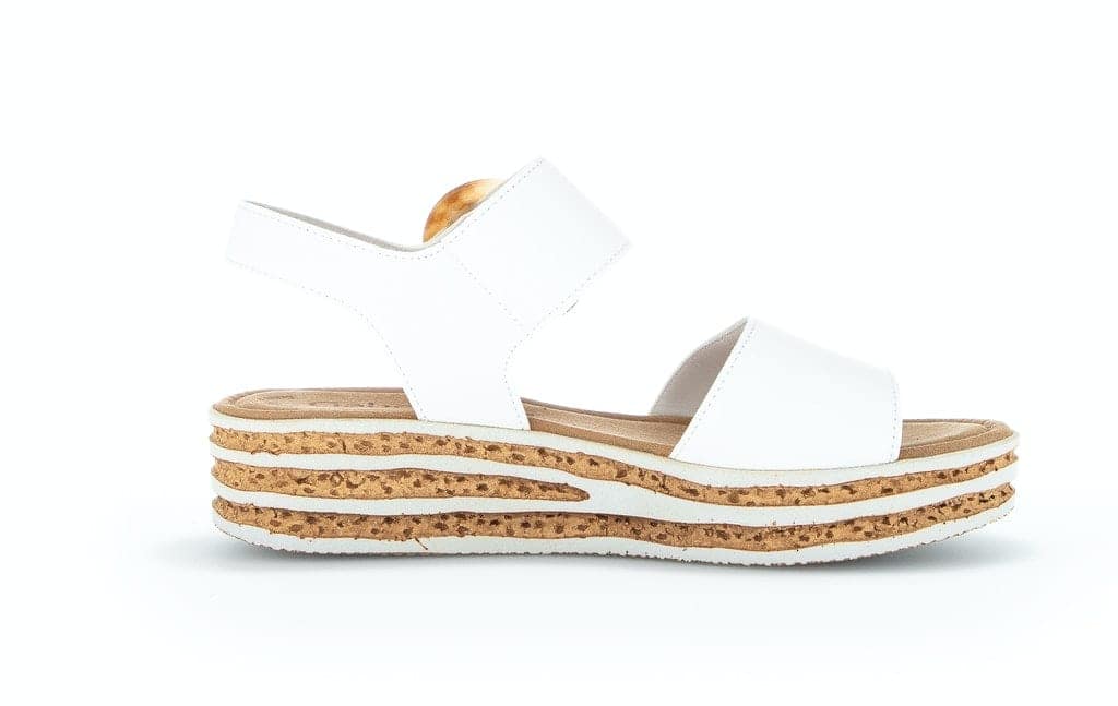 Plateau Sandalen Glattleder creme