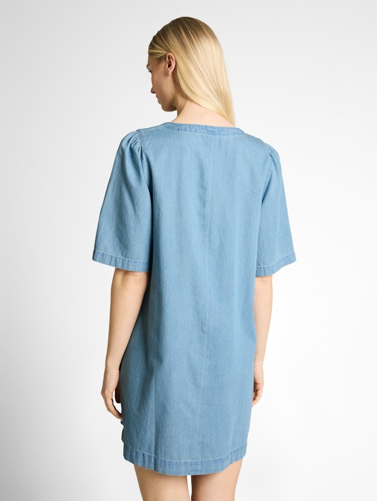 Mini-Jeanskleid mit Eingriffstaschen