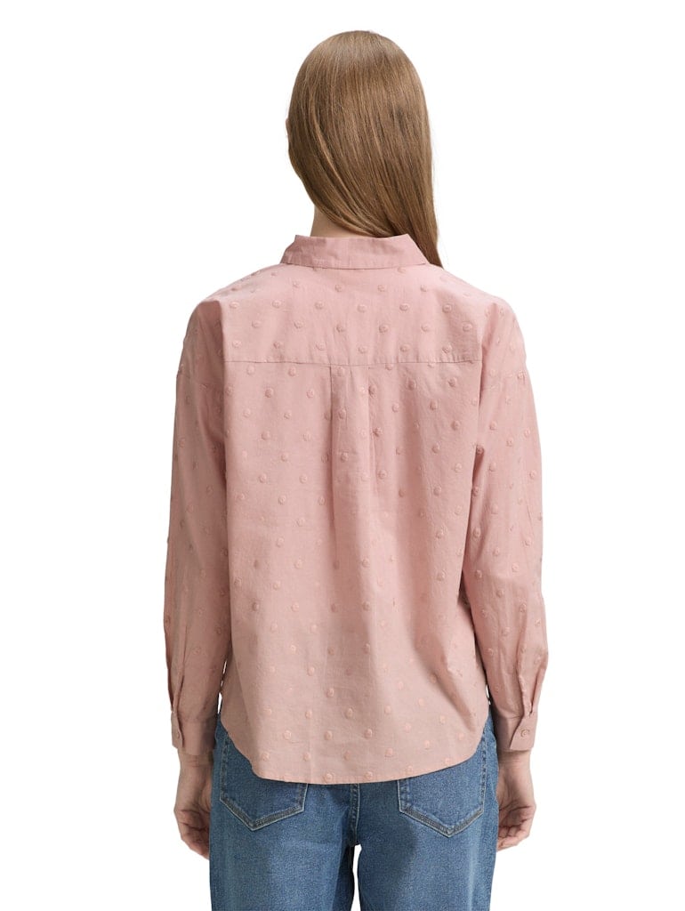 Hemdbluse mit gepunkteter Struktur