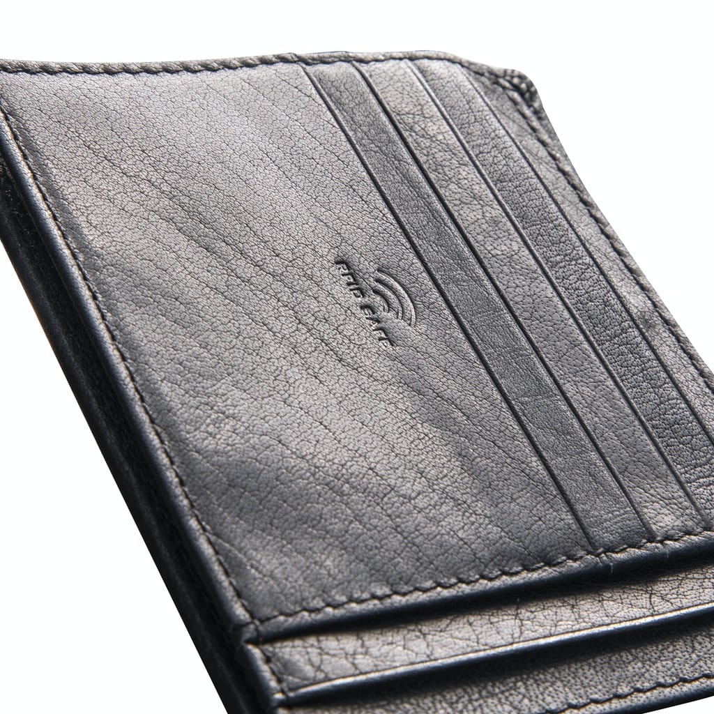 blackwall corbin billfold h7