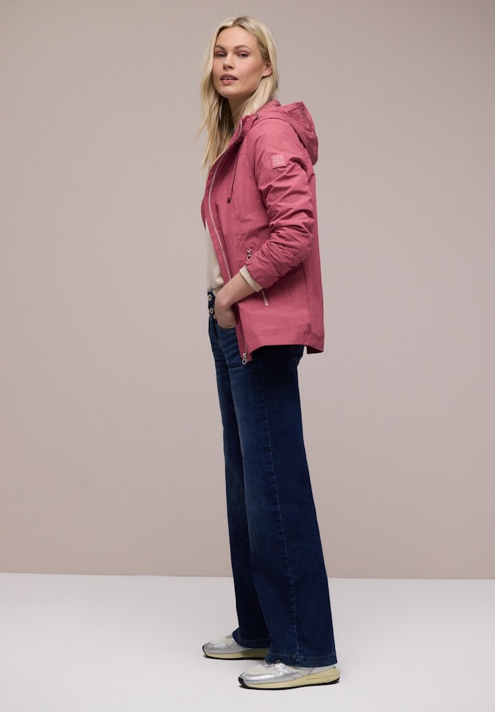 Jacke mit Kapuze und Zipper