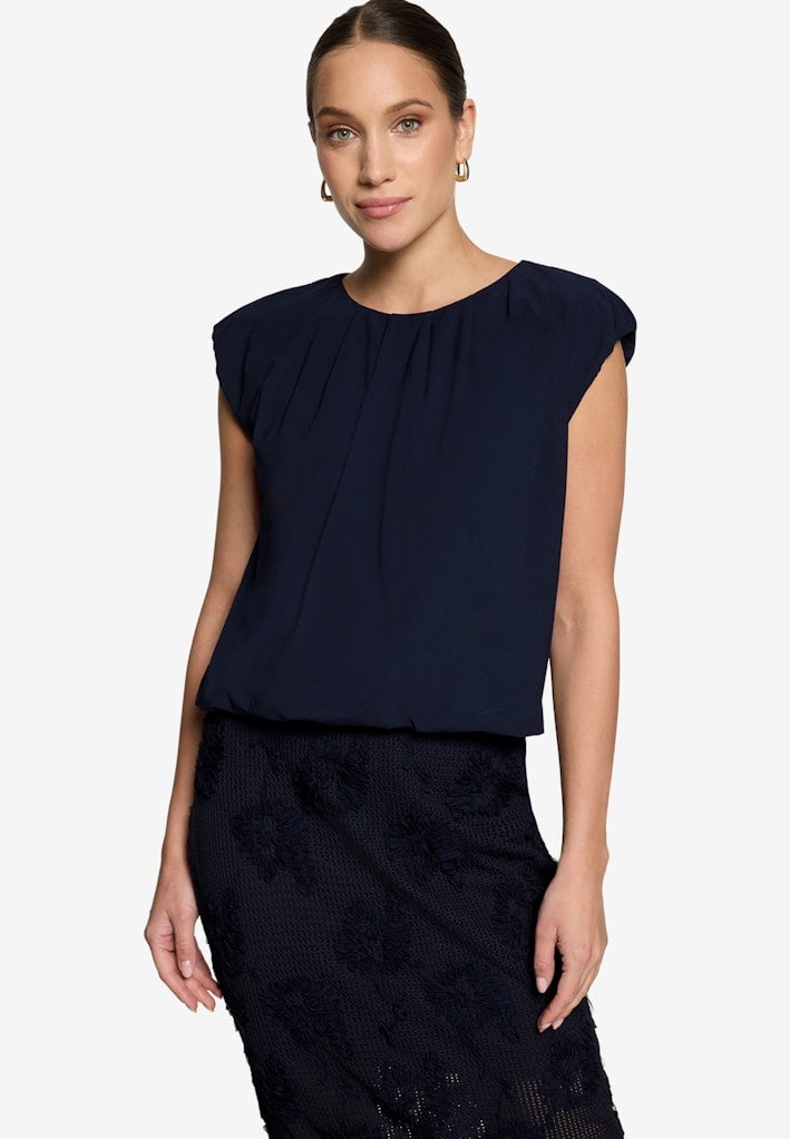 Cropped-Shirt mit Rundhalsausschnitt