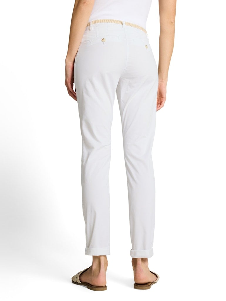 Slim Chino Hose mit Gürtel