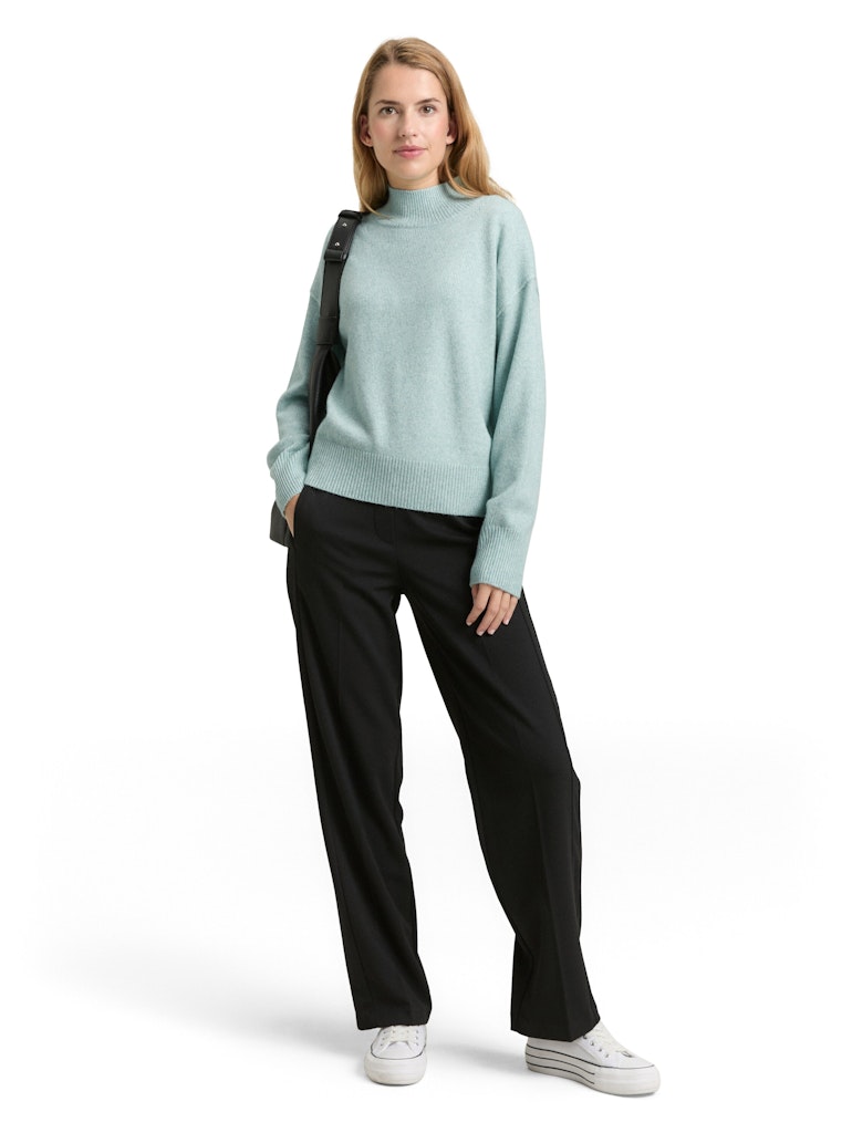 Oversize Strickpullover mit Stehkragen