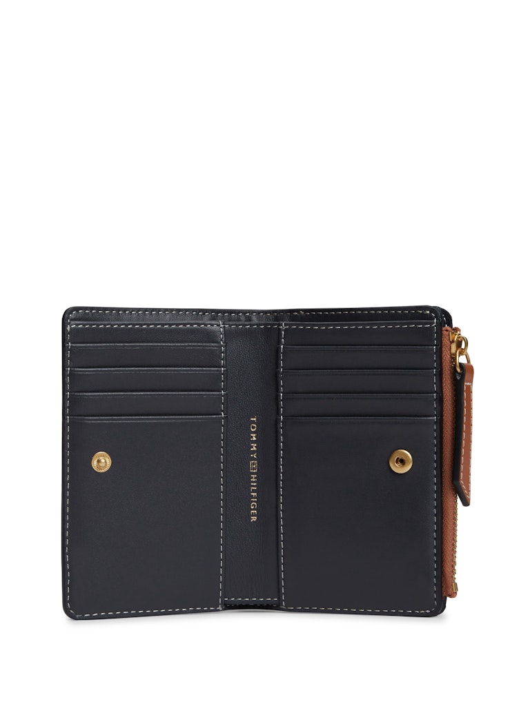Logo Plaque Leather Bifold Wallet