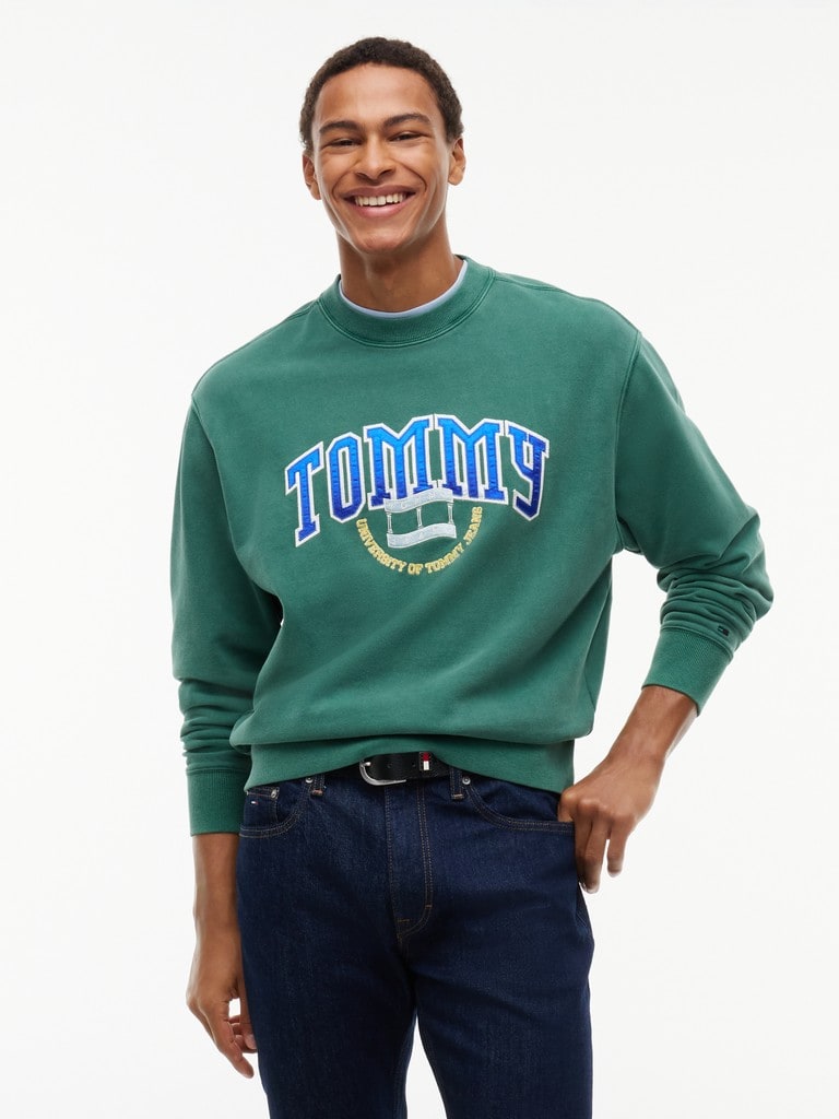 TJM RLX VARSITY CREST CNCK