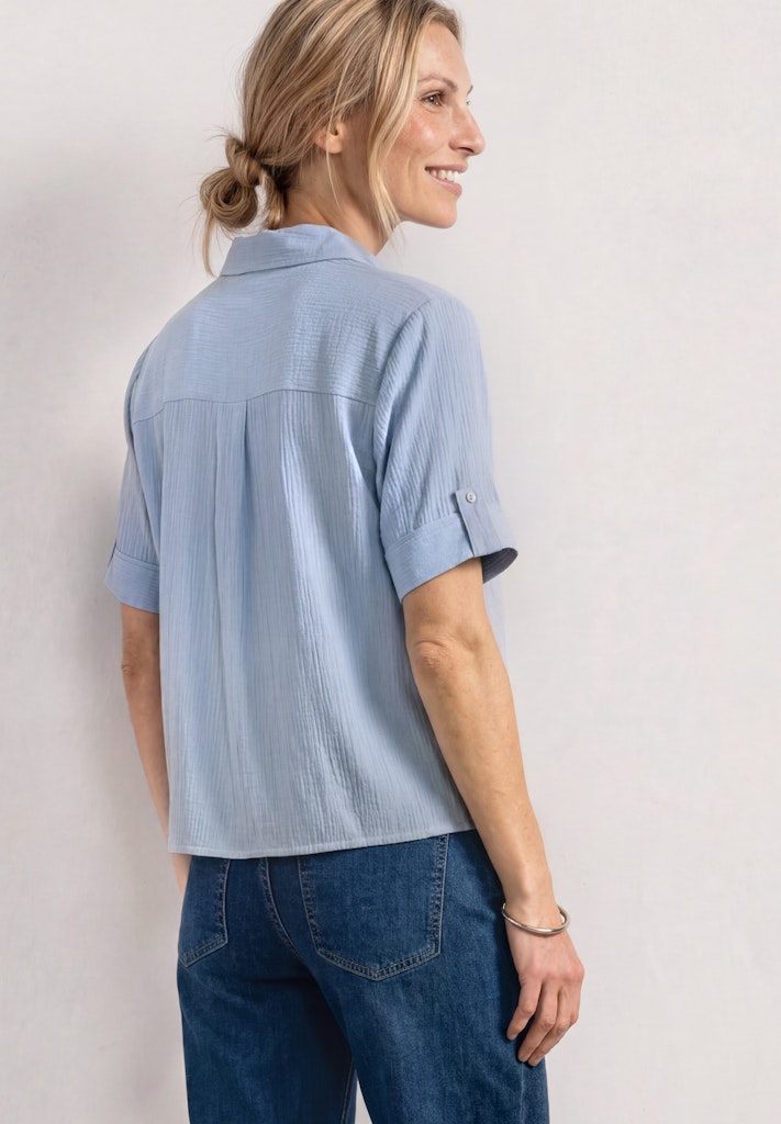 Kurzarm Hemdbluse mit Turn-Up-Details