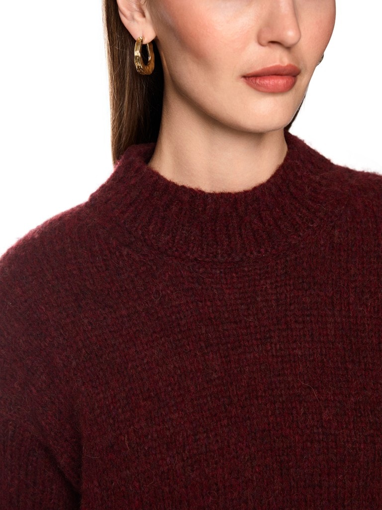 Oversize Pullover Knitted in Germany