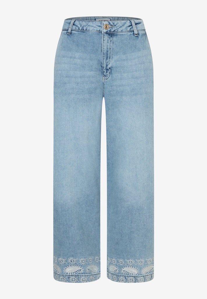 Jeans mit Stickerei am Saum