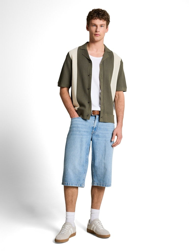 Strickjacke mit Kragen