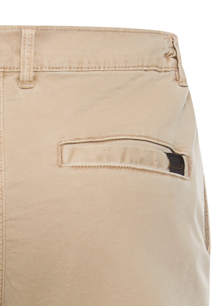 Chinohose mit elastischem Bund