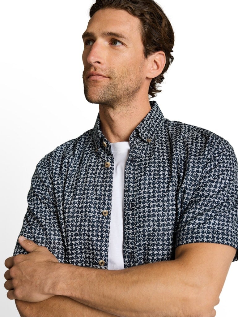 Regular Fit Kurzarmhemd mit Leinenanteil