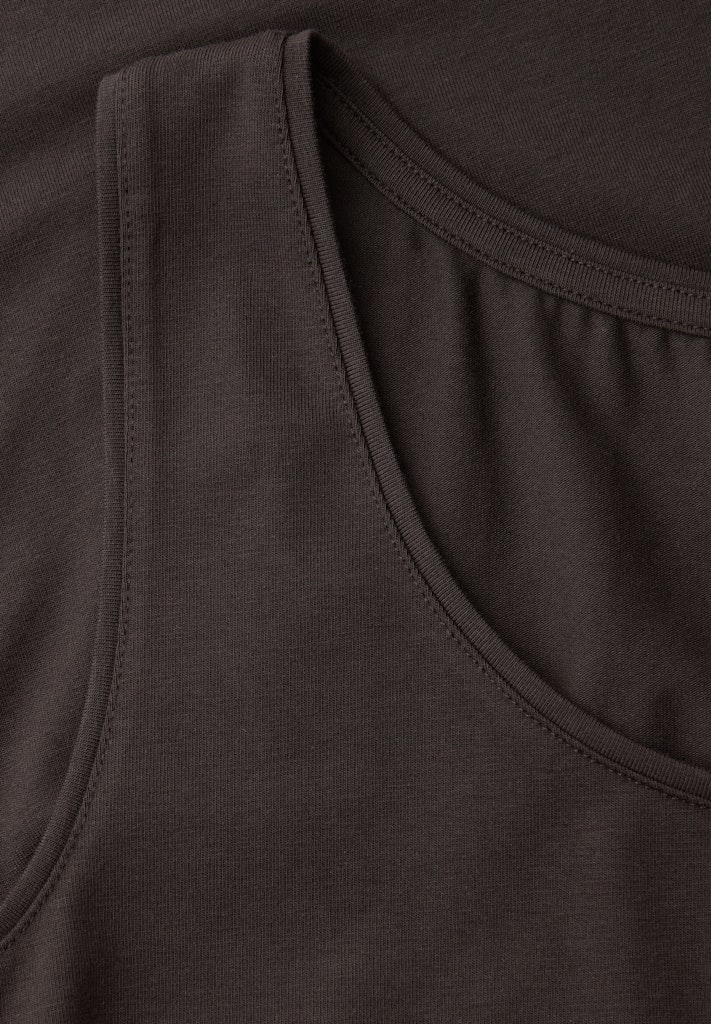 Basic Top mit Rundhals in Unifarbe