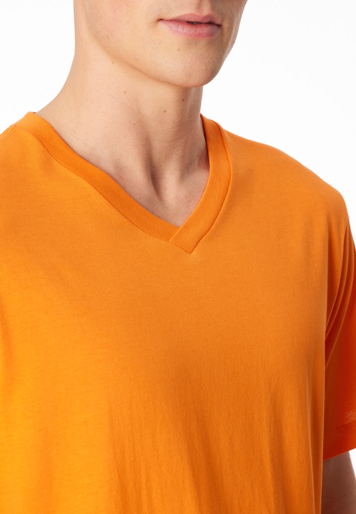 T-Shirt V-Ausschnitt