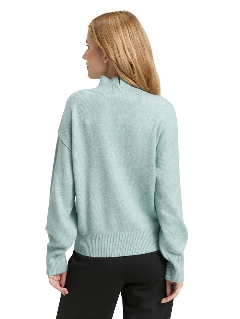 Oversize Strickpullover mit Stehkragen