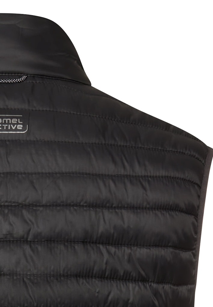 Weste mit wasserabweisender Funktion