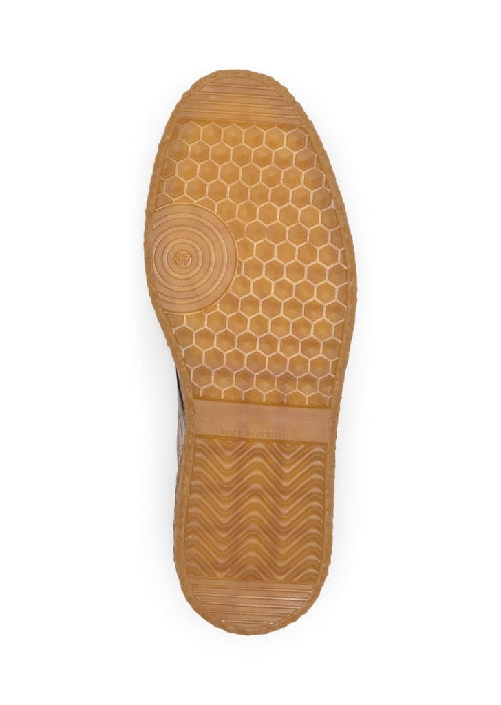 Sneaker Model Cortney