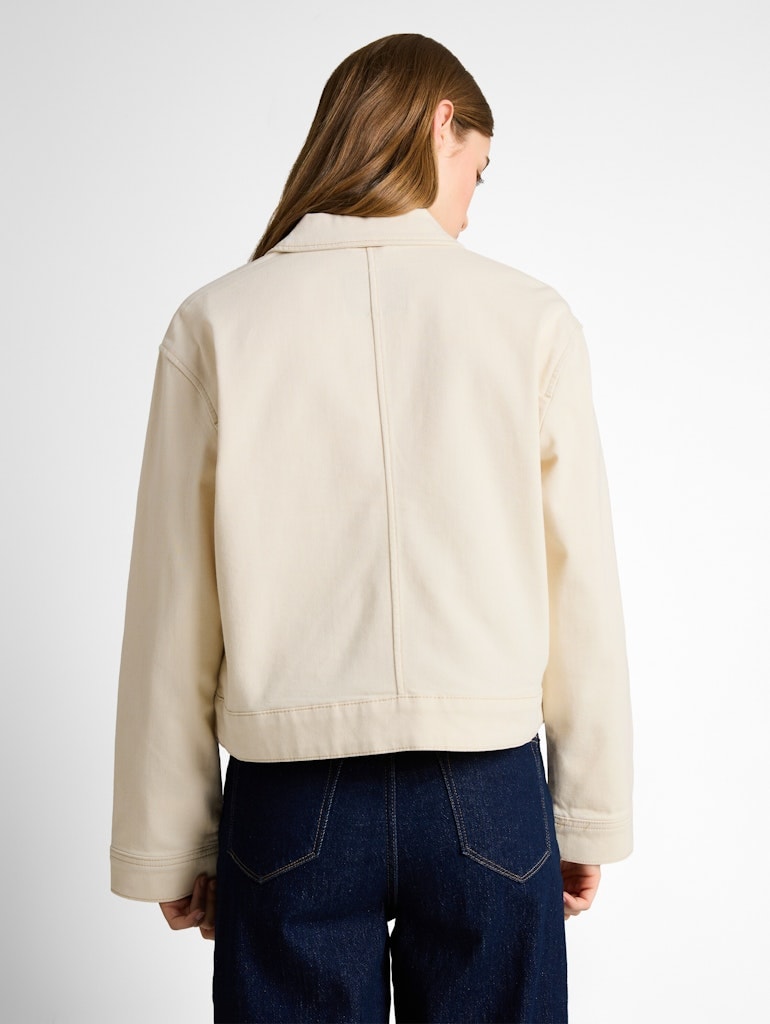 Jeansjacke mit aufgesetzten Taschen