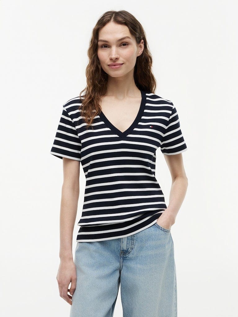 Flag Embroidery V-Neck Slim T-Shirt